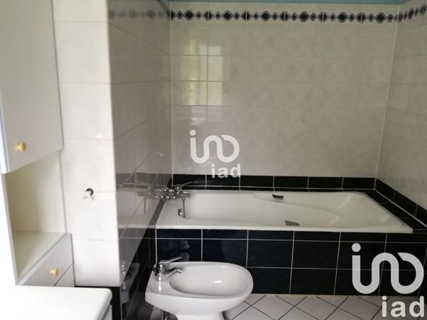 Maison à vendre 9 pièces 170 m² Bais