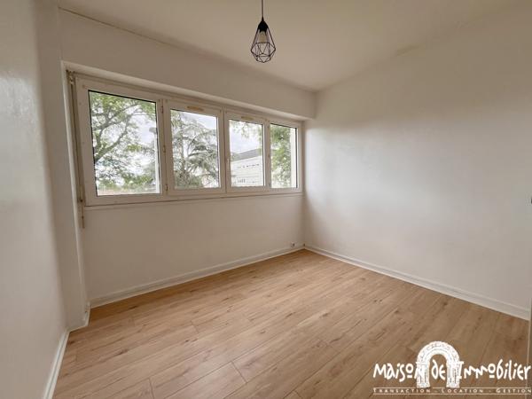 Vente Appartement 5 pièces - 86m² - 2 emplacements de parking - COGNAC Quartier Echassier (Charente)
