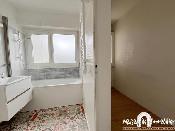 Vente Appartement 5 pièces - 86m² - 2 emplacements de parking - COGNAC Quartier Echassier (Charente)