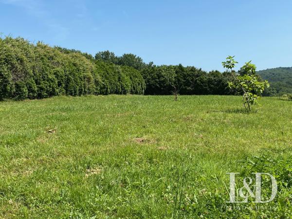 Terrain plat avec PC validé pour maison de 130m²