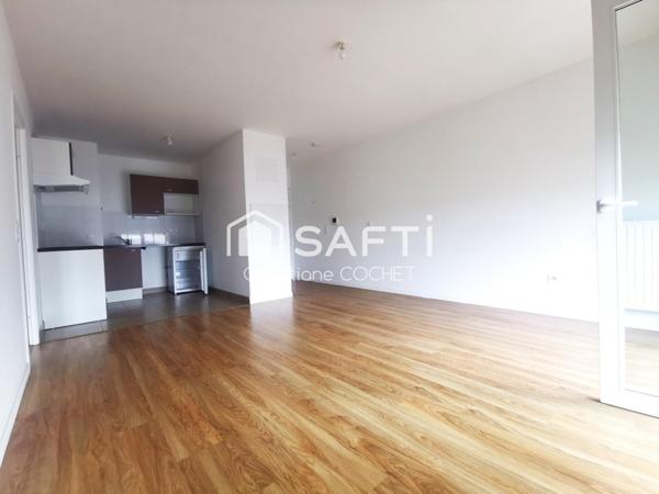 Appartement T2, parking sous sol, 10mns à pieds gare de Melun et 2mns des commerces de La Rochette