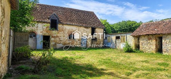 Maison de maître a rénover avec nombreuses dépendances