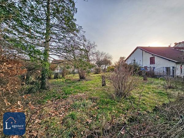 Terrain Constructible 535m² Bois d'Arlod