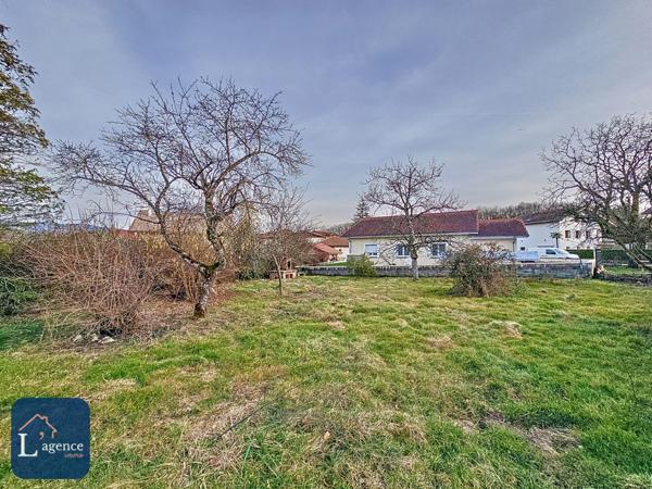 Terrain Constructible 535m² Bois d'Arlod