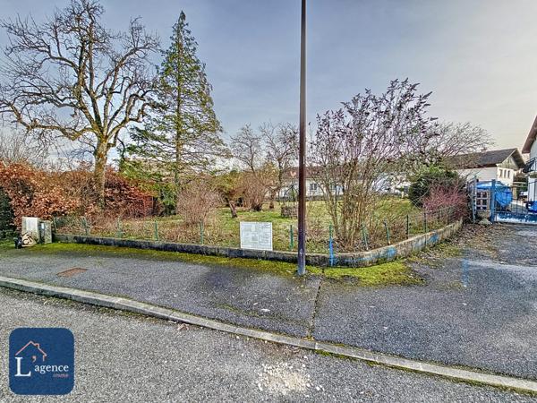 Terrain Constructible 535m² Bois d'Arlod