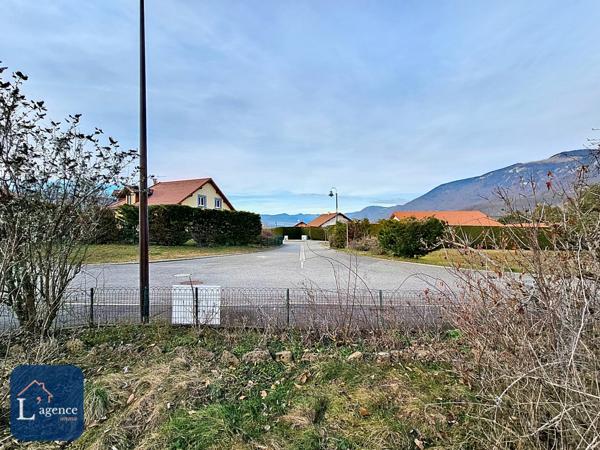 Terrain Constructible 535m² Bois d'Arlod