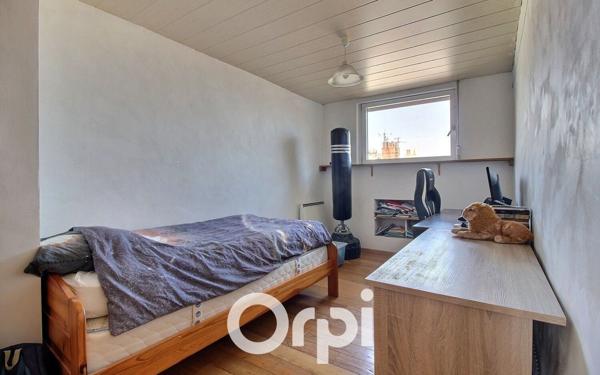 Appartement à vendre    4 pièces • 80 m2 Marseille 6