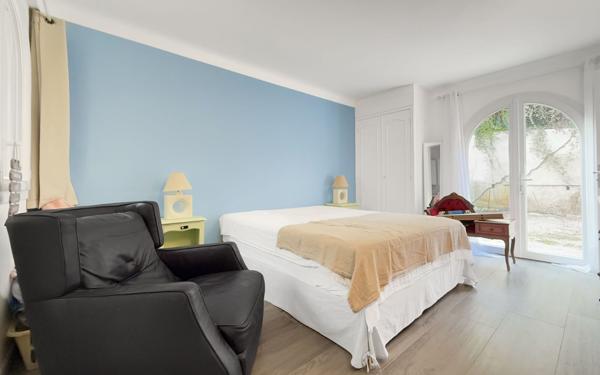 Maison à vendre    5 pièces •  Cagnes-sur-Mer