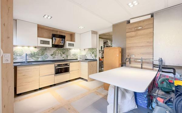 Maison à vendre    5 pièces •  Cagnes-sur-Mer