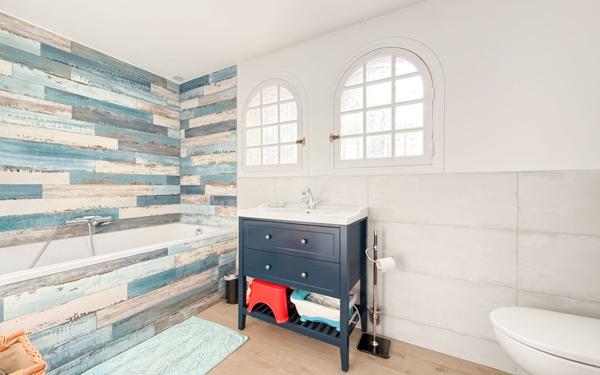 Maison à vendre    5 pièces •  Cagnes-sur-Mer