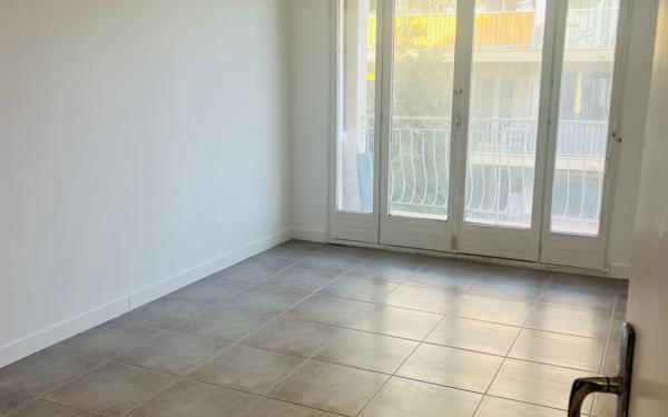 Appartement à vendre    3 pièces • 56,11 m2 Cagnes-sur-Mer