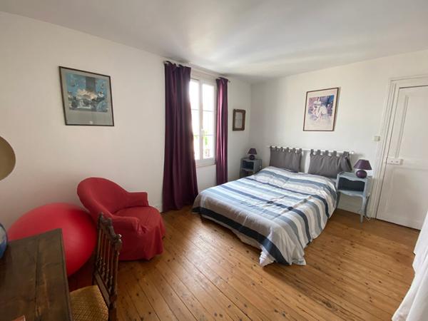 Maison Niort 6 pièces 183 m2 - 4 chambres+ bureaux + garage