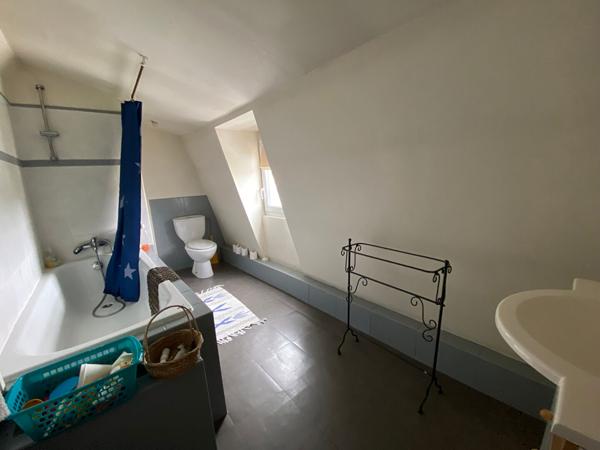 Maison Niort 6 pièces 183 m2 - 4 chambres+ bureaux + garage