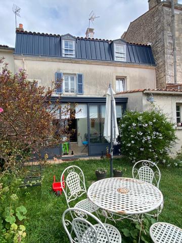 Maison Niort 6 pièces 183 m2 - 4 chambres+ bureaux + garage