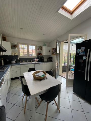 Maison Niort 6 pièces 183 m2 - 4 chambres+ bureaux + garage