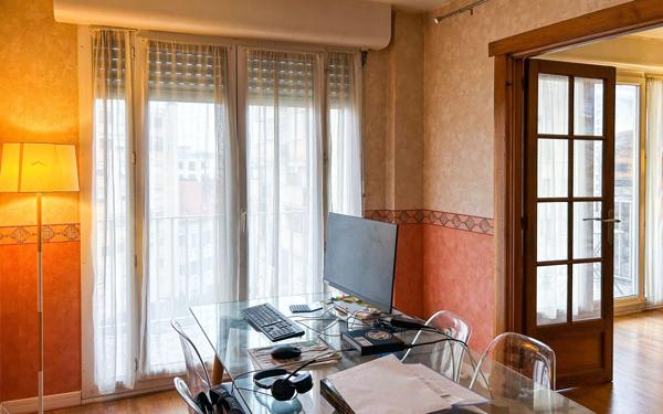 Appartement à vendre    3 pièces • 68,67 m2 Pau