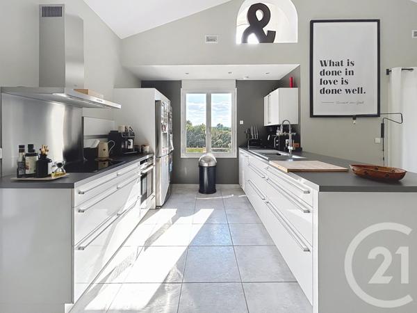 Maison à vendre  4 pièces - 187 m2 ST JEAN DU PIN - 30