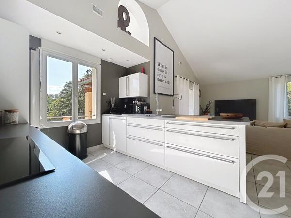 Maison à vendre  4 pièces - 187 m2 ST JEAN DU PIN - 30