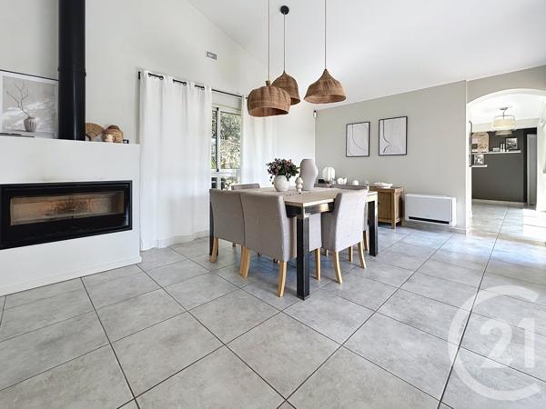 Maison à vendre  4 pièces - 187 m2 ST JEAN DU PIN - 30