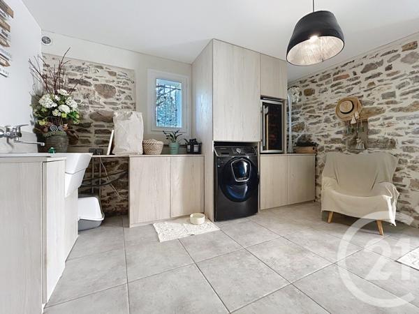 Maison à vendre  4 pièces - 187 m2 ST JEAN DU PIN - 30