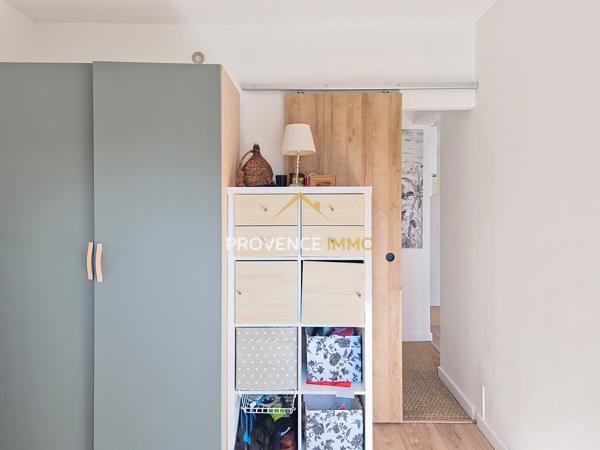 Salon-de-Provence (13300) HYPER CENTRE SUPERBE T3 MEUBLÉ RÉNOVÉ