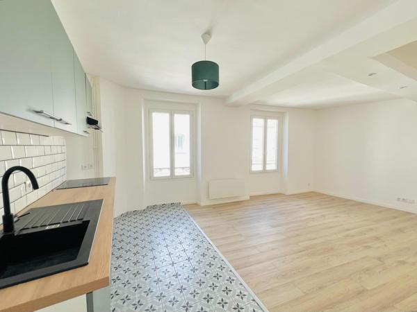 CHOISY LE ROI - APPARTEMENT 3 PIECES DUPLEX 70 m²