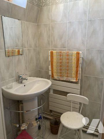 Appartement en centre ville avec ascenseur, terrasse garage et cave