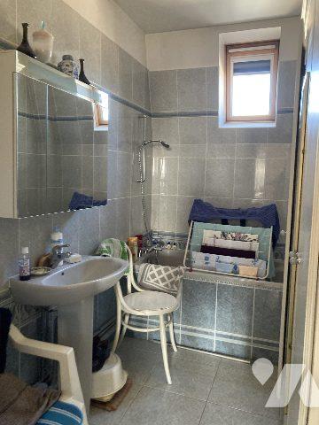 Appartement en centre ville avec ascenseur, terrasse garage et cave