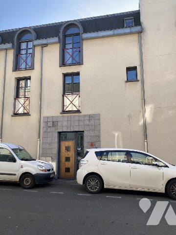 Appartement en centre ville avec ascenseur, terrasse garage et cave