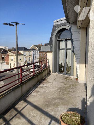 Appartement en centre ville avec ascenseur, terrasse garage et cave