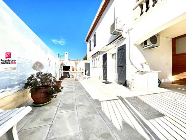 Villa Mauguio 8 pièce(s) 210 m2 avec piscine