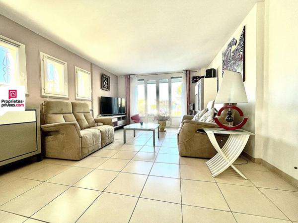 Villa Mauguio 8 pièce(s) 210 m2 avec piscine