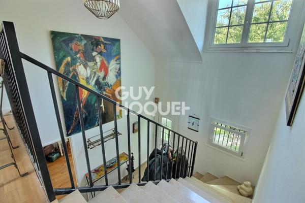 Maison 10 pièces 215m²