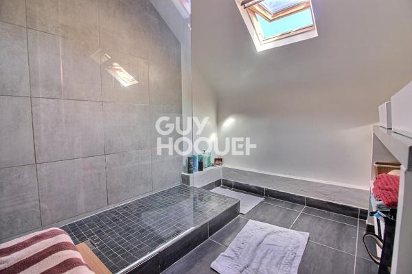 Maison 10 pièces 215m²