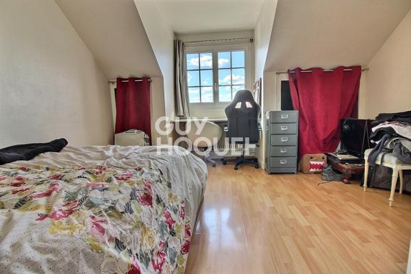 Maison 10 pièces 215m²