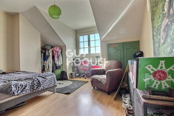 Maison 10 pièces 215m²