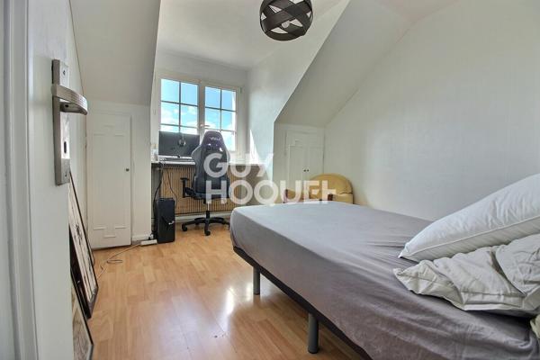 Maison 10 pièces 215m²