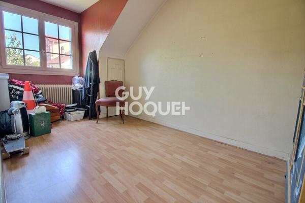 Maison 10 pièces 215m²