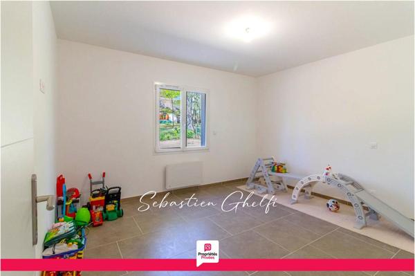 belle maison de plain-pied avec 3 chambres dont 1 suite parentale