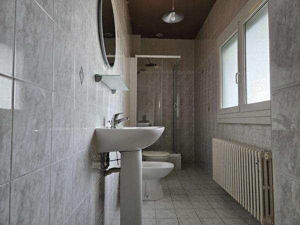 EXCLUSIVITE AGEN (47) - IMMEUBLE DE RAPPORT - 220M² - 3 APPARTEMENTS T3 - 3 GARAGES - CENTRE VILLE