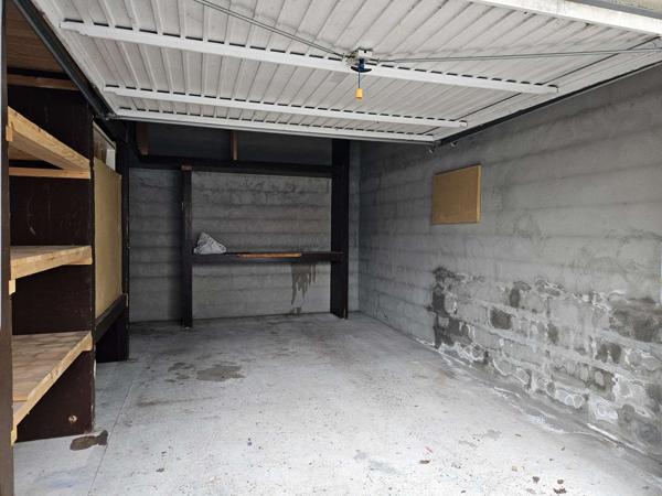 EXCLUSIVITE AGEN (47) - IMMEUBLE DE RAPPORT - 220M² - 3 APPARTEMENTS T3 - 3 GARAGES - CENTRE VILLE