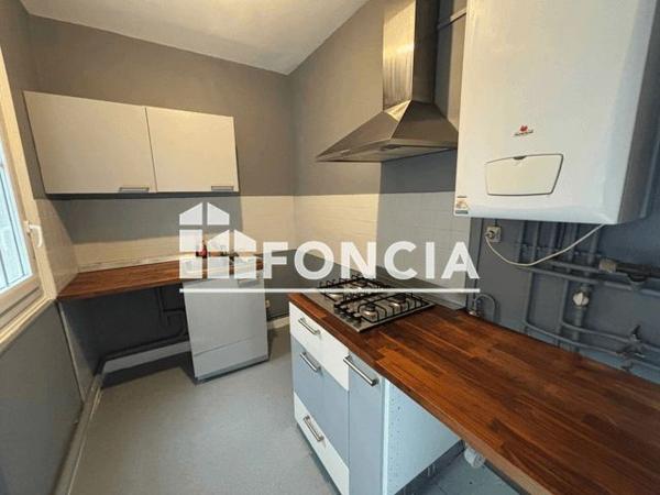 Location Appartement 2 pièces 38.3 m² - 33 RUE CROIX MONTOIRE Tours 37100