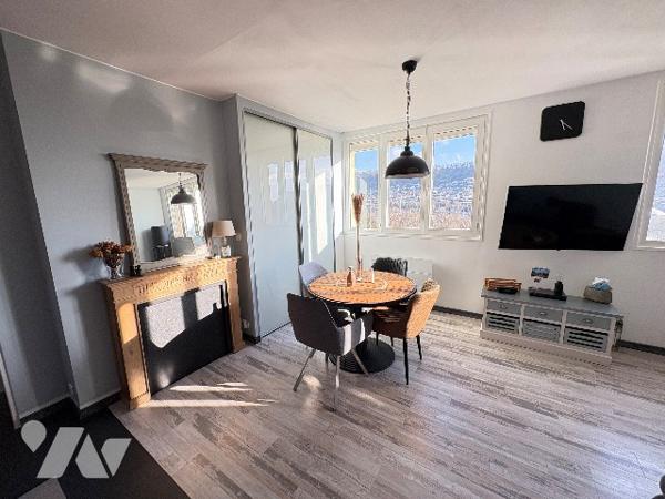 ROUEN, appartement de 50.92 m², 1 chambre, garage, place de parking dans copropriété.