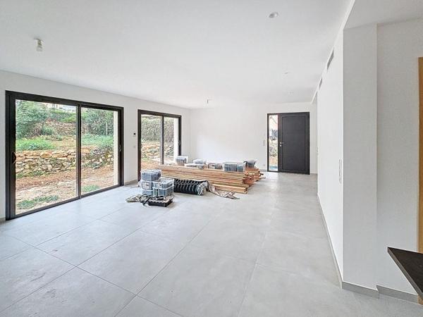 Maison CONTEMPORAINE NEUVE  4 PIECES 117 m2 AVEC JARDIN