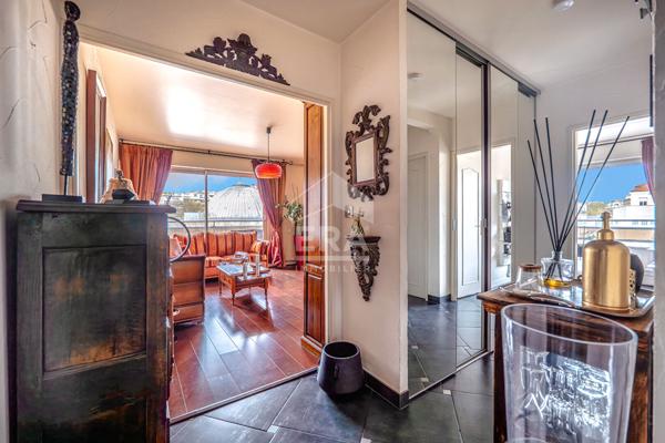 Appartement Courbevoie 76.92 m2