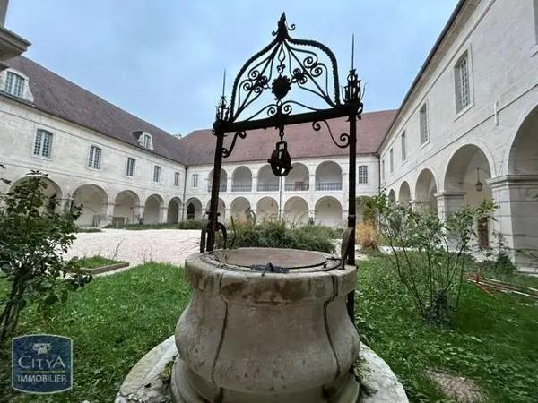 Appartement à louer 3 pièces 51.8m² Dole (39100)