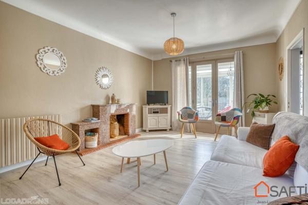 Grande maison rénovée en campagne, terrain et piscine