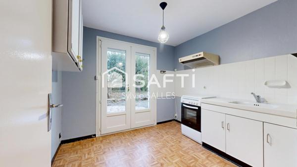 Maison mitoyenne, offrant 2 logements indépendants