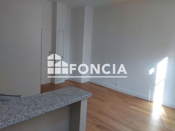 Location Appartement 2 pièces 34.88 m² - 11-15 RUE DU CHAPEAU ROUGE Avignon 84000