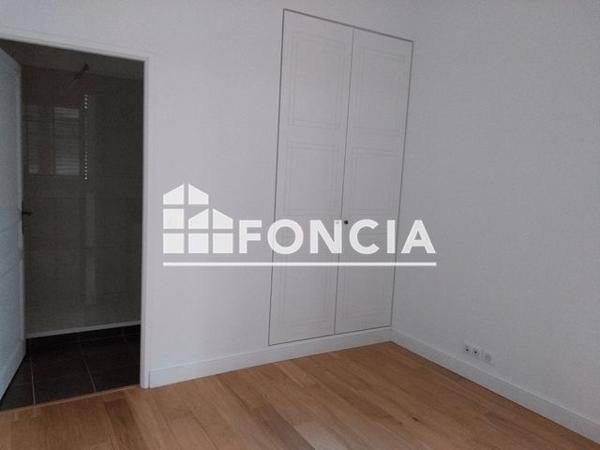 Location Appartement 2 pièces 34.88 m² - 11-15 RUE DU CHAPEAU ROUGE Avignon 84000